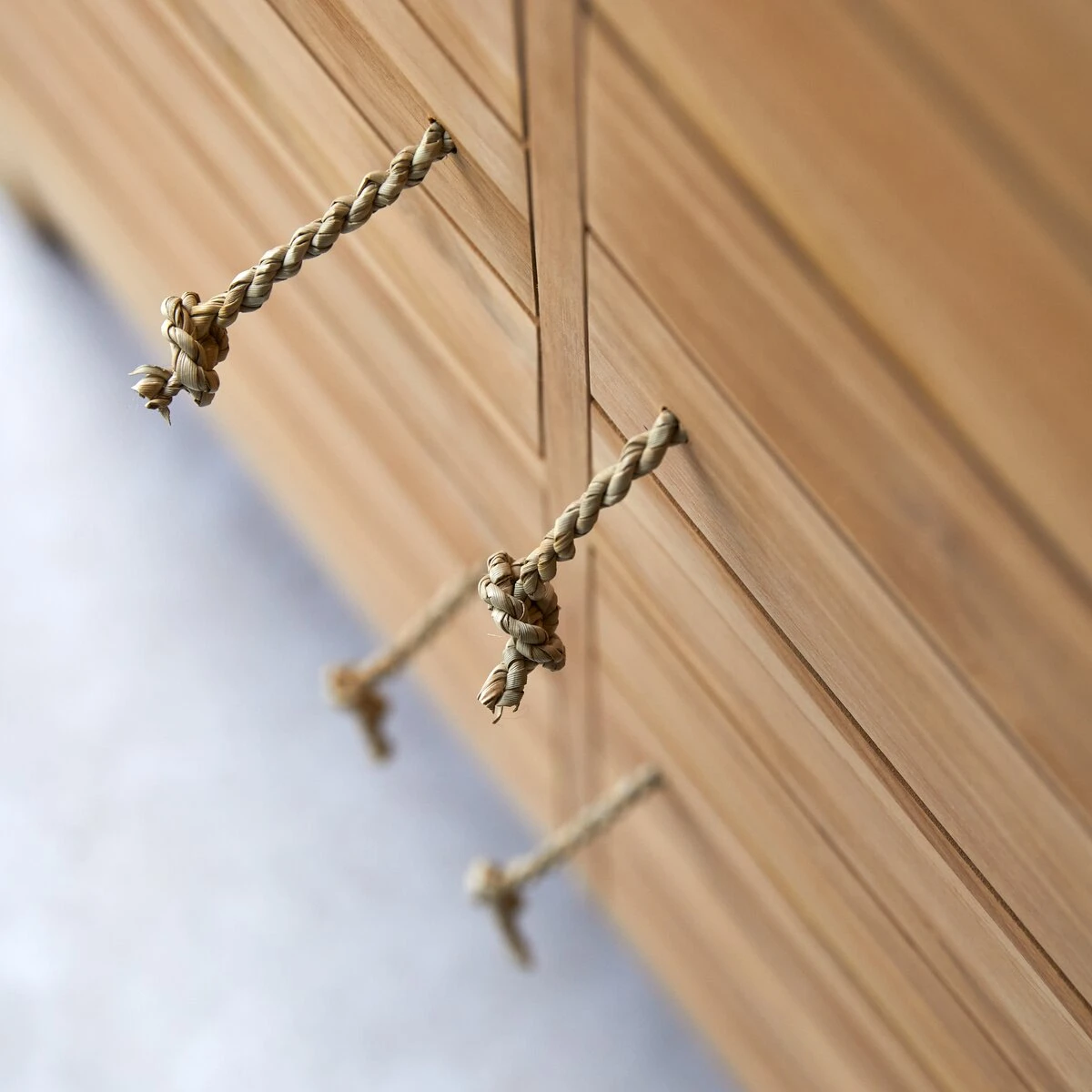 Minimalys - Armoire En Teck Massif 4 Minimalys - Armoire En Teck Massif – Image 4