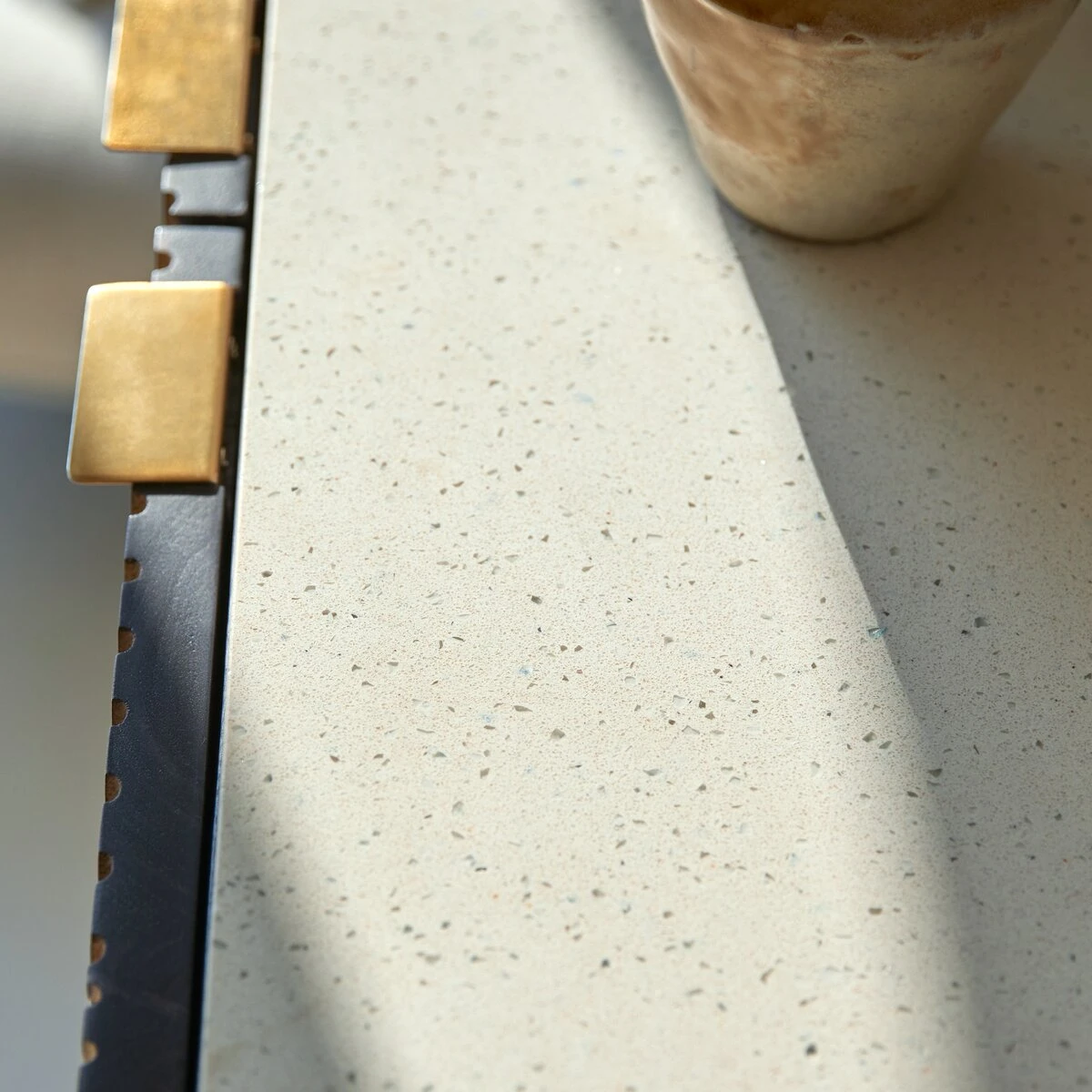 Bilal - Bahut En Manguier Massif Et Terrazzo 80 Cm 5 Bilal - Bahut En Manguier Massif Et Terrazzo 80 Cm – Image 5