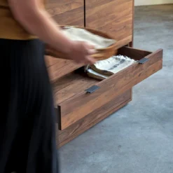 Senson - Bahut En Noyer Massif 110 Cm -Homezia Soldes Boutique 1200 1200 bahut en noyer massif senson 110 cm 5