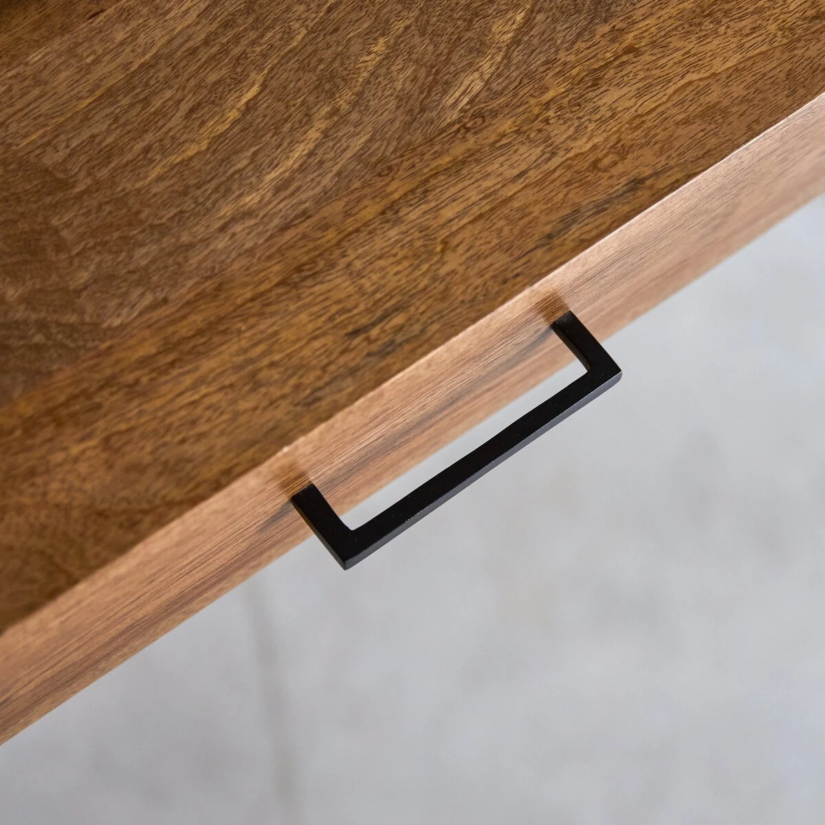 Hedda - Bureau En Manguier Massif Et Métal 8 Hedda - Bureau En Manguier Massif Et Métal – Image 8