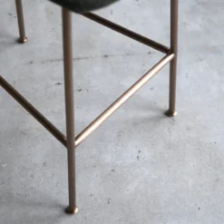 Yutapi - Chaise De Bar Kaki Tweed En Chêne Massif -Homezia Soldes Boutique 1200 1200 chaise de bar yutapi kaki tweed en chene massif 6