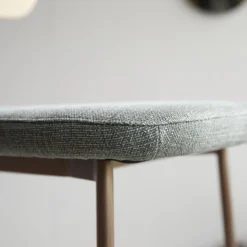 Yutapi - Chaise De Bar Linen Green En Chêne Massif 13 Yutapi - Chaise De Bar Linen Green En Chêne Massif -Homezia Soldes Boutique 1200 1200 chaise de bar yutapi linen green en chene massif 4