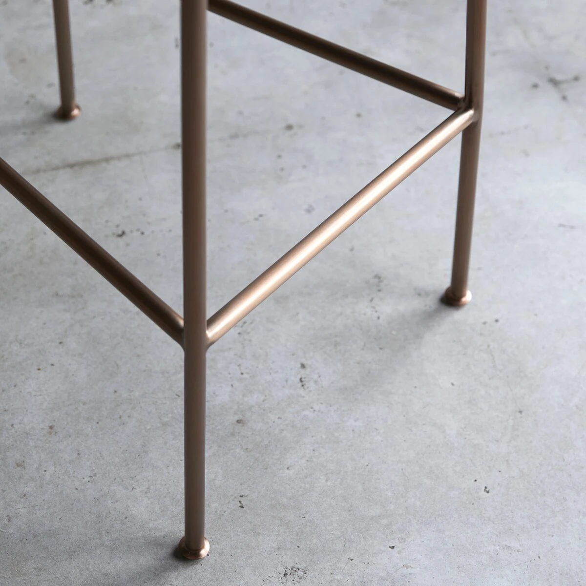 Yutapi - Chaise De Bar Linen Green En Chêne Massif 6 Yutapi - Chaise De Bar Linen Green En Chêne Massif – Image 6