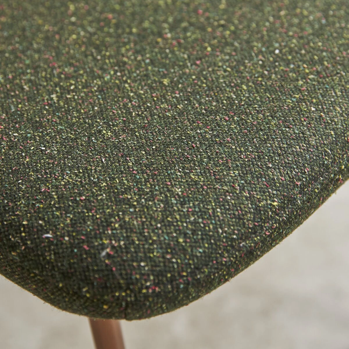 Yutapi - Chaise Kaki En Chêne 3 Yutapi - Chaise Kaki En Chêne – Image 3