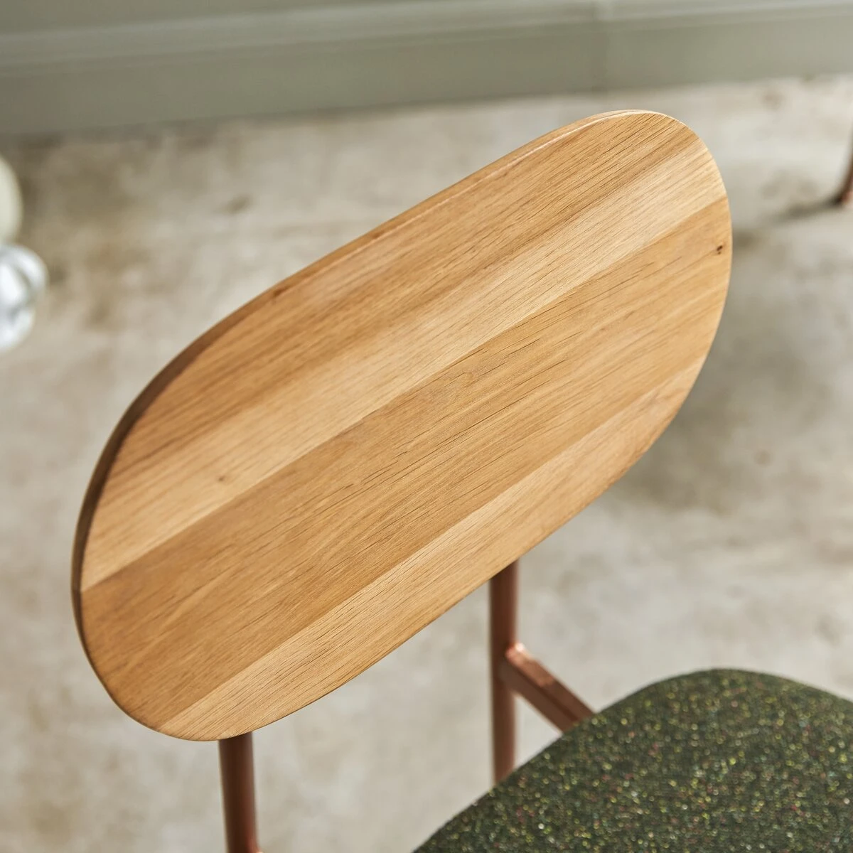 Yutapi - Chaise Kaki En Chêne 5 Yutapi - Chaise Kaki En Chêne – Image 5