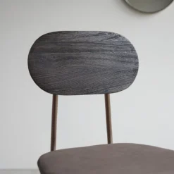 Yutapi - Chaise Mohawk Choco En Chêne Massif -Homezia Soldes Boutique 1200 1200 chaise yutapi mohawk choco en chene massif 2