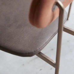 Yutapi - Chaise Sienna Choco En Cuir -Homezia Soldes Boutique 1200 1200 chaise yutapi sienna choco en cuir 4