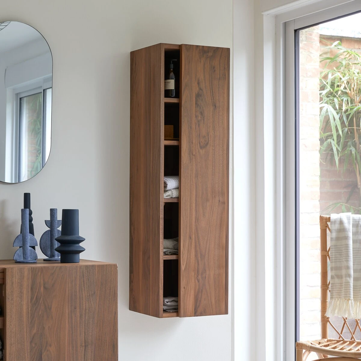 Typo - Colonne En Noyer Massif 4 Typo - Colonne En Noyer Massif – Image 4