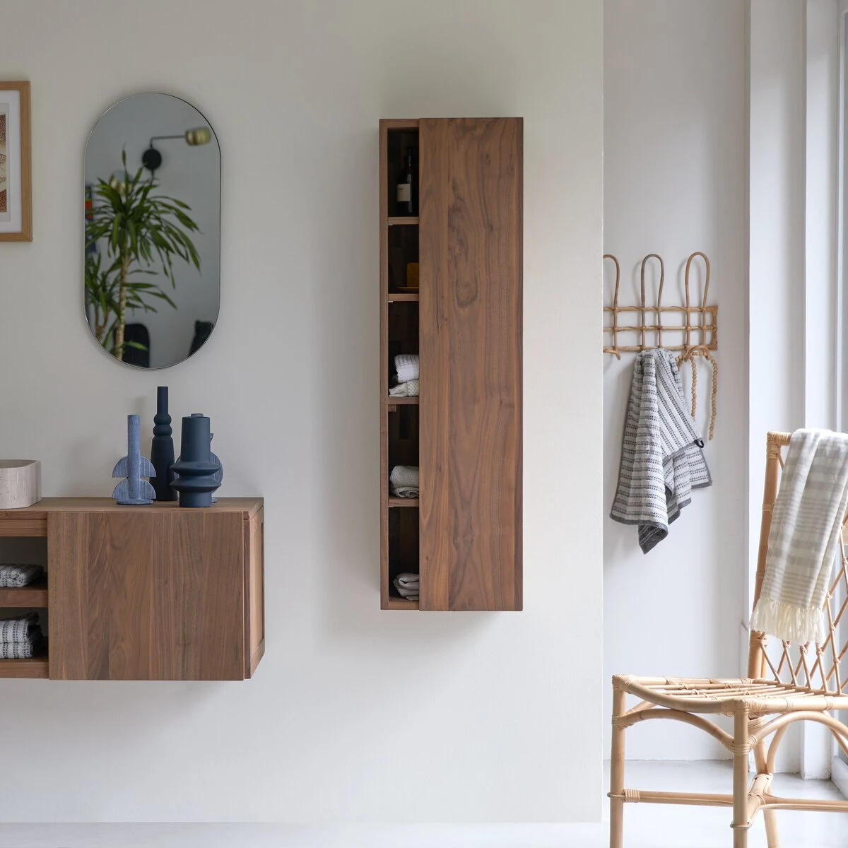 Typo - Colonne En Noyer Massif 1 Typo - Colonne En Noyer Massif