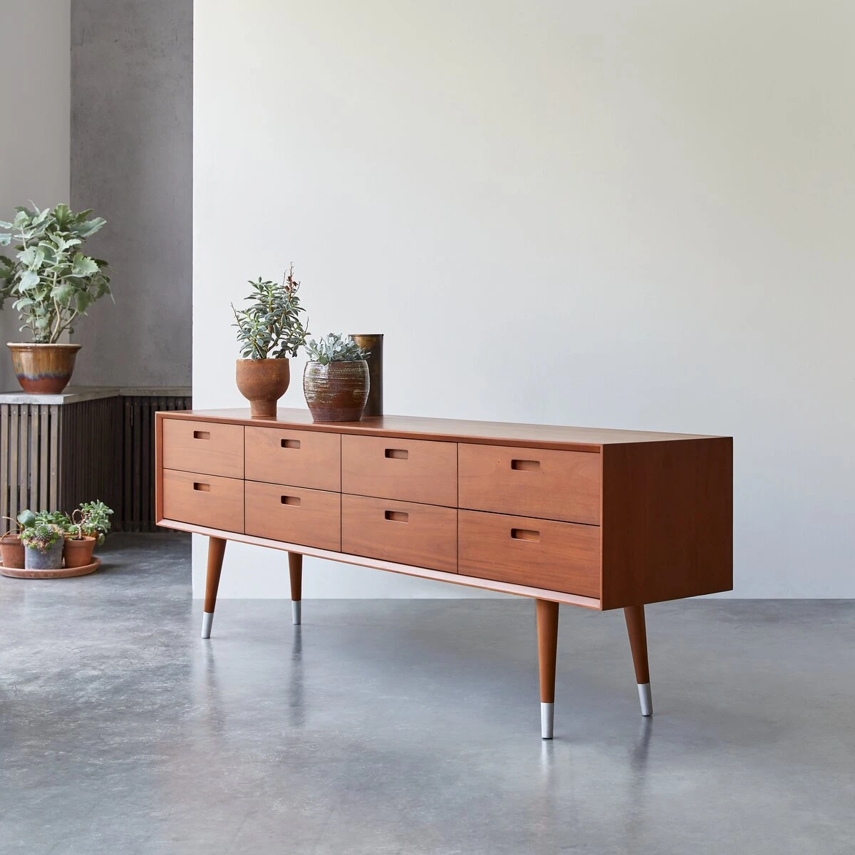 Magda 50's - Commode Basse En Acajou Massif 4 Magda 50's - Commode Basse En Acajou Massif – Image 4