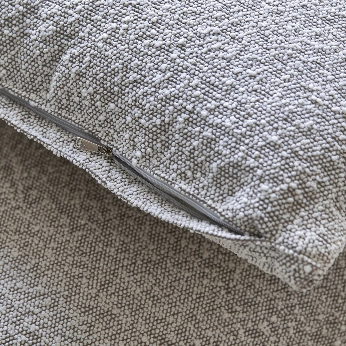 Nina - Fauteuil Bas En Mindi Massif Et Tissu écru 3 Nina - Fauteuil Bas En Mindi Massif Et Tissu écru – Image 3