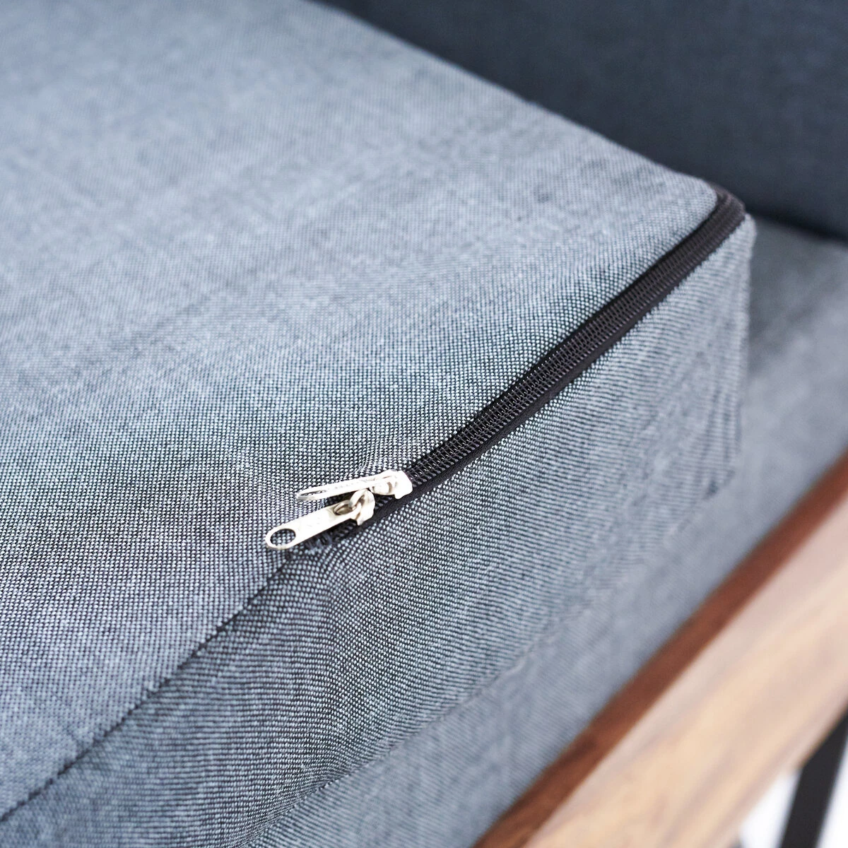 Metric - Fauteuil En Palissandre Massif Et Tissu 5 Metric - Fauteuil En Palissandre Massif Et Tissu – Image 5