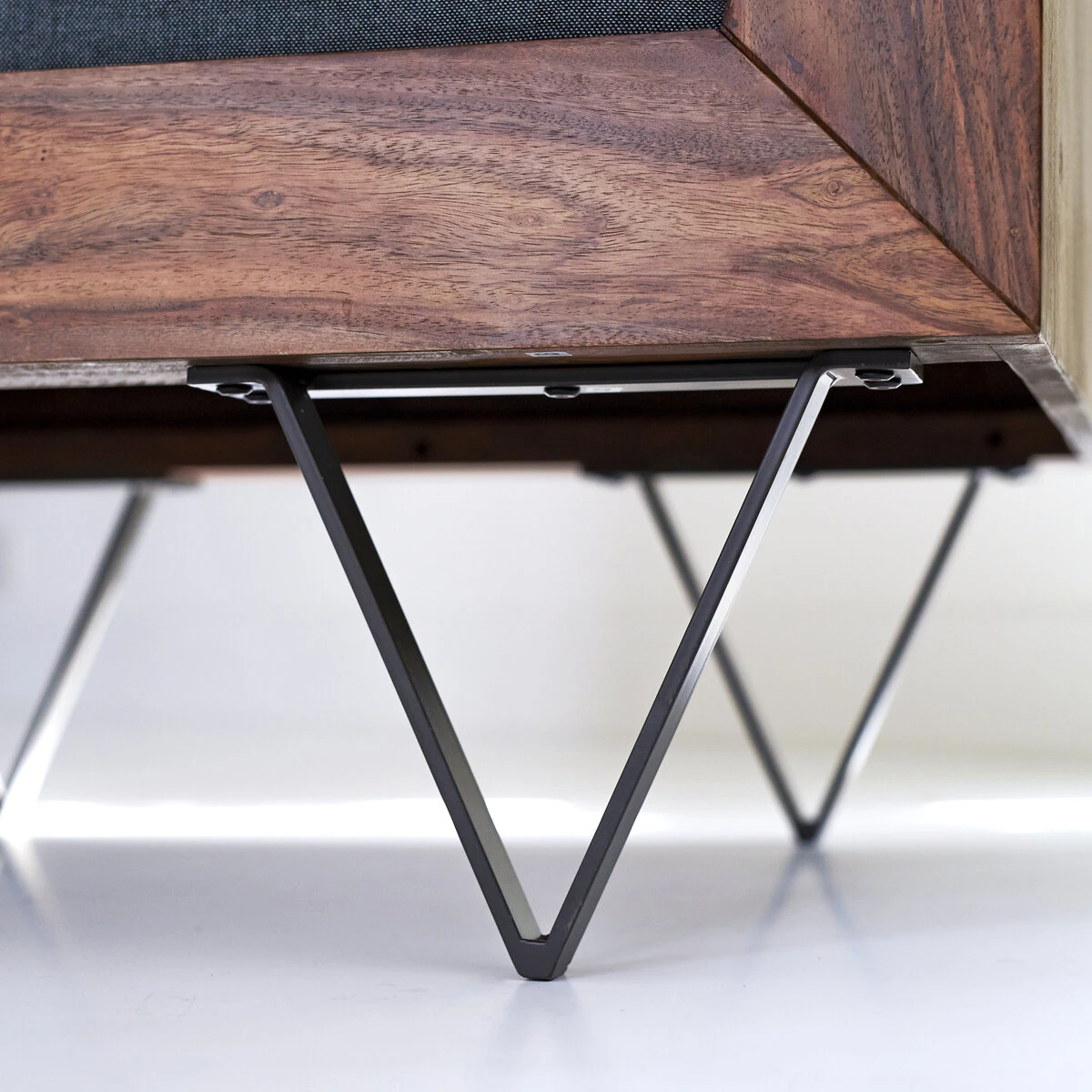 Metric - Fauteuil En Palissandre Massif Et Tissu 6 Metric - Fauteuil En Palissandre Massif Et Tissu – Image 6