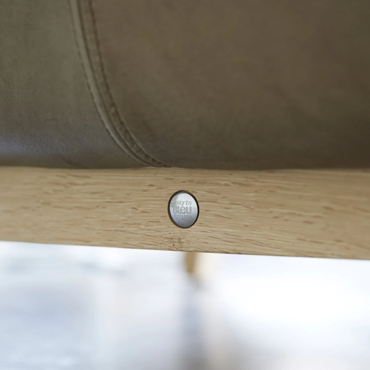 Woodnest - Fauteuil En Chêne Massif Et Cuir Cheyenne 9 Woodnest - Fauteuil En Chêne Massif Et Cuir Cheyenne – Image 9