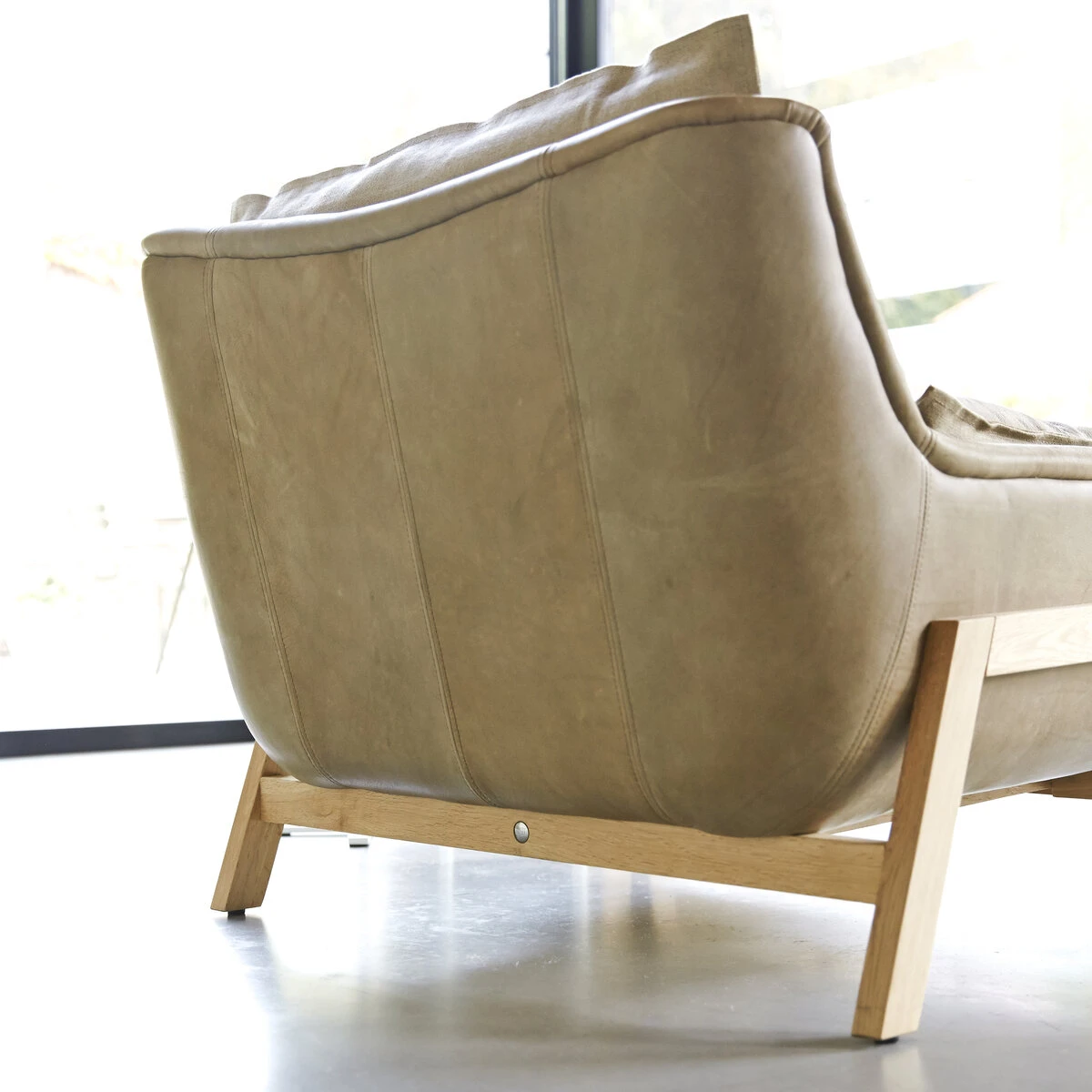 Woodnest - Fauteuil En Chêne Massif Et Cuir Cheyenne 10 Woodnest - Fauteuil En Chêne Massif Et Cuir Cheyenne – Image 10