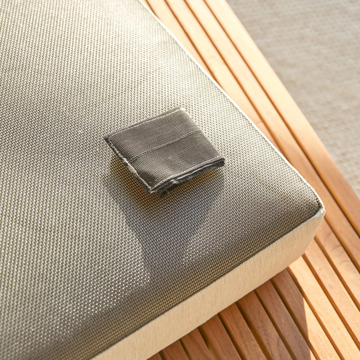 Fado - Méridienne En Teck Massif, 1 Place 10 Fado - Méridienne En Teck Massif, 1 Place – Image 10