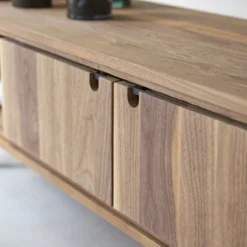 Jonàk - Meuble TV En Noyer Massif 140 Cm 11 Jonàk - Meuble TV En Noyer Massif 140 Cm -Homezia Soldes Boutique 1200 1200 meuble tv en noyer massif jonak 140 cm 5