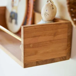 Sasha - Etagère Murale Enfant En Teck Massif 60 Cm 7 Sasha - Etagère Murale Enfant En Teck Massif 60 Cm -Homezia Soldes Boutique 1200 1200 sasha etagere murale enfant en teck massif 60 cm 2