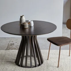 Greco - Table Ronde En Manguier Massif Et Métal 5 Pers -Homezia Soldes Boutique 1200 1200 table ronde en manguier massif et metal 5 pers greco 3