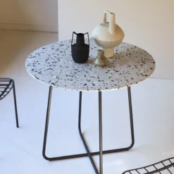 Elio - Table Ronde En Terrazzo Premium Et Métal Grey 4 Pers. 8 Elio - Table Ronde En Terrazzo Premium Et Métal Grey 4 Pers. -Homezia Soldes Boutique 1200 1200 table ronde en terrazzo premium et metal elio grey 4 pers 3