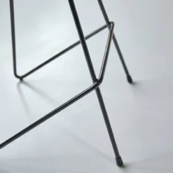 Mari - Tabouret Haut En Frêne Massif Et Métal Black 8 Mari - Tabouret Haut En Frêne Massif Et Métal Black -Homezia Soldes Boutique 1200 1200 tabouret haut en frene massif et metal mari black 2