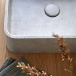 Thaïs - Vasque Carrée Béton Grey -Homezia Soldes Boutique 1200 1200 vasque carree en beton grey thais 3