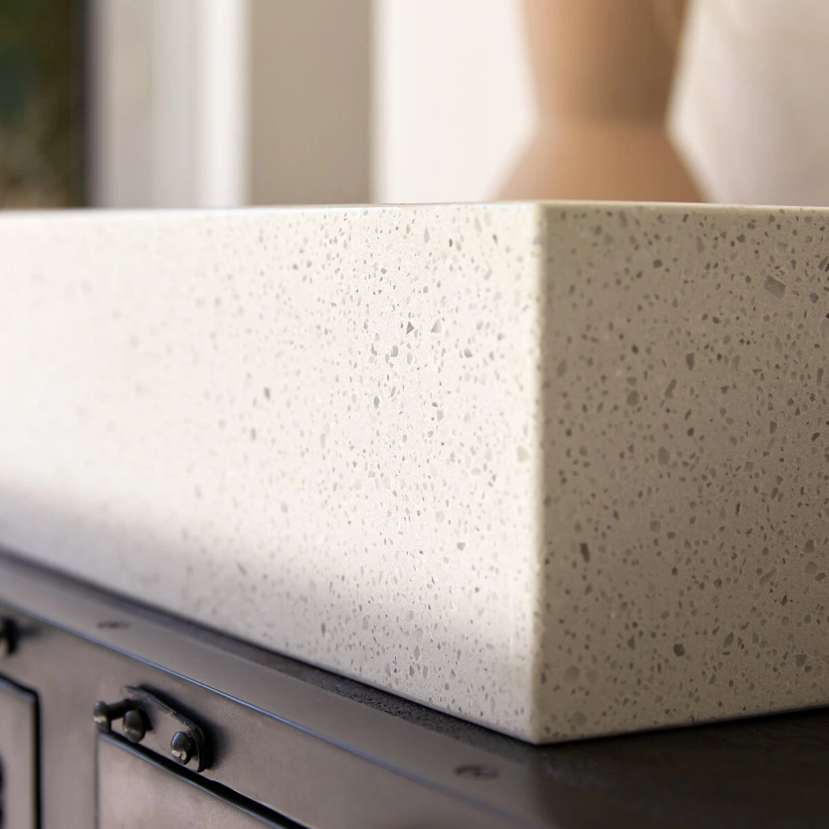 Made - Vasque Carrée En Terrazzo Premium White 4 Made - Vasque Carrée En Terrazzo Premium White – Image 4