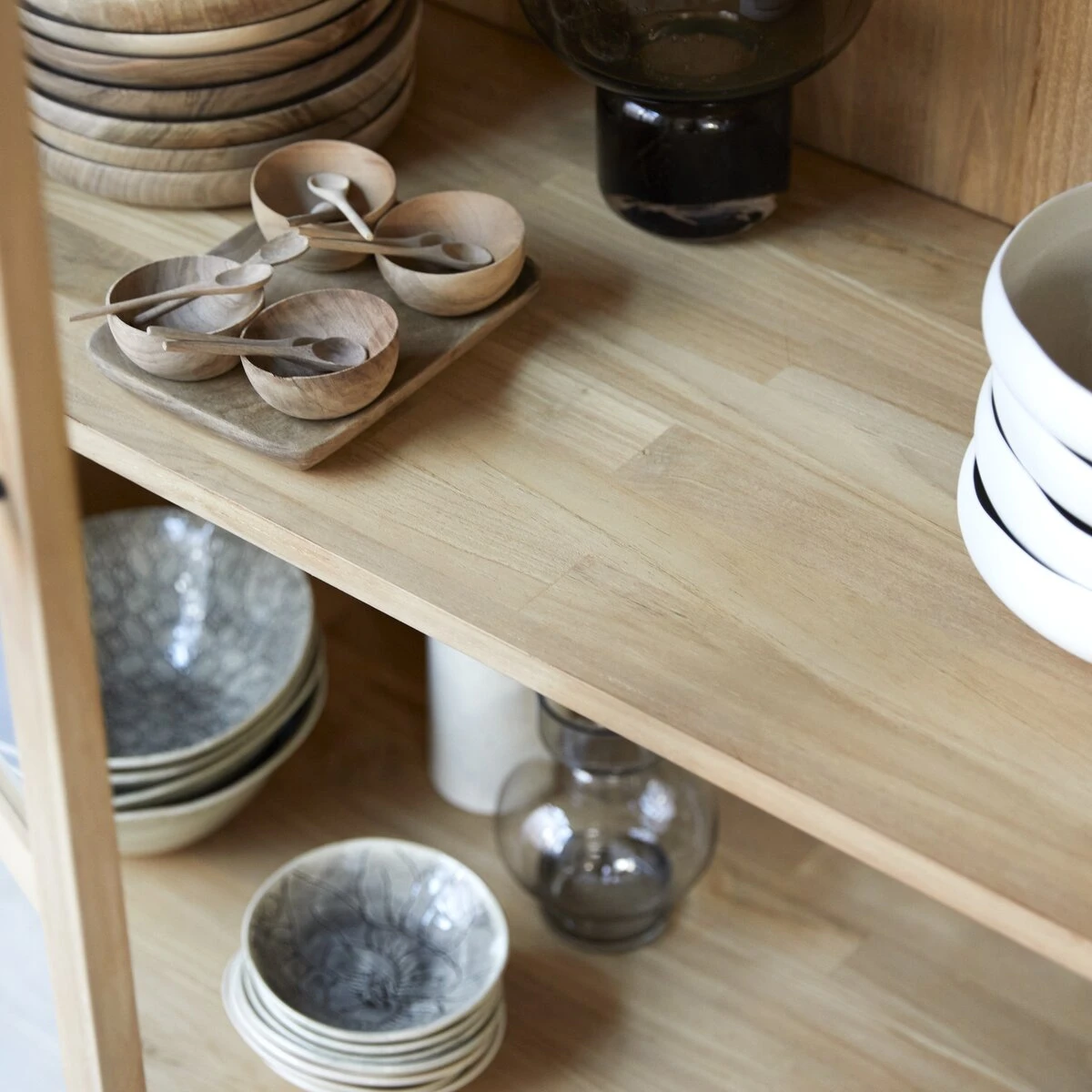 Babeth - Vitrine Haute En Teck Massif 2 Babeth - Vitrine Haute En Teck Massif – Image 2