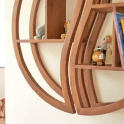 Ying Yang - Etagère Murale Enfant En Teck Massif -Homezia Soldes Boutique 1200 1200 ying yang etagere murale enfant en teck massif 6